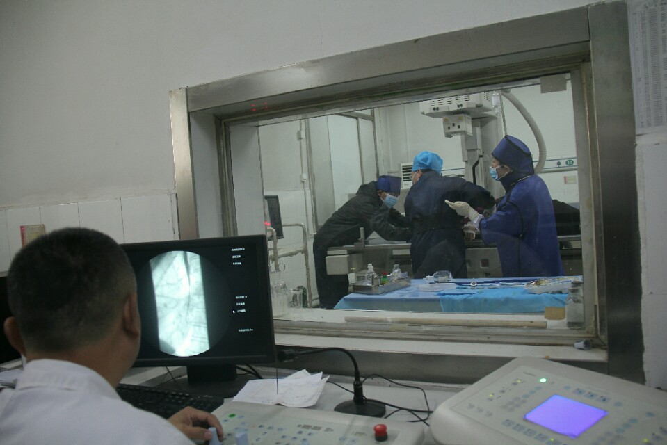 东平县第一人民医院成功完成两例高难度食管支架置入术