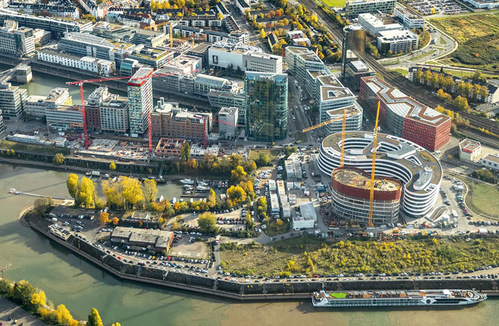 多元融汇全球酒店搜索引擎Trivago杜塞尔多夫新总部大楼设计欣赏