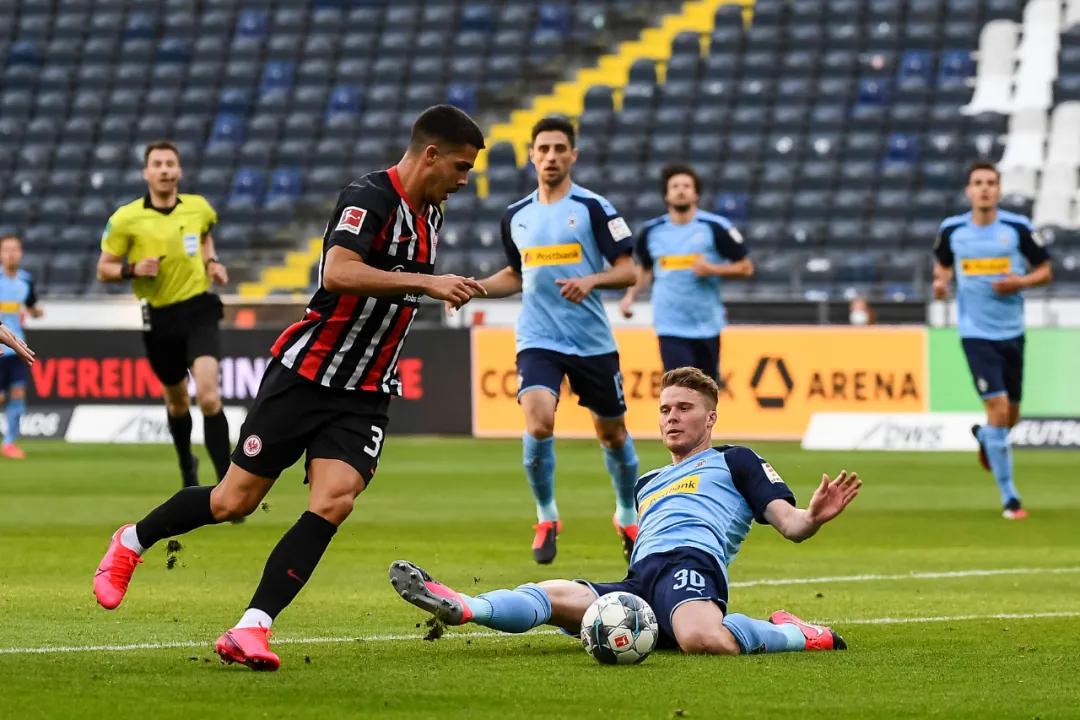 大黄蜂首展,大黄蜂第一部帅气登场