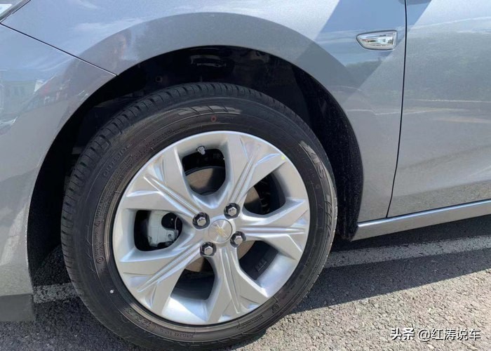 雪佛兰科沃兹320缺点,雪佛兰科沃兹三缸发动机优点缺点