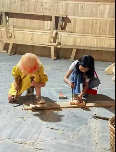 这对父母怎么想到的？把孩子十岁生日变成了学习的动力