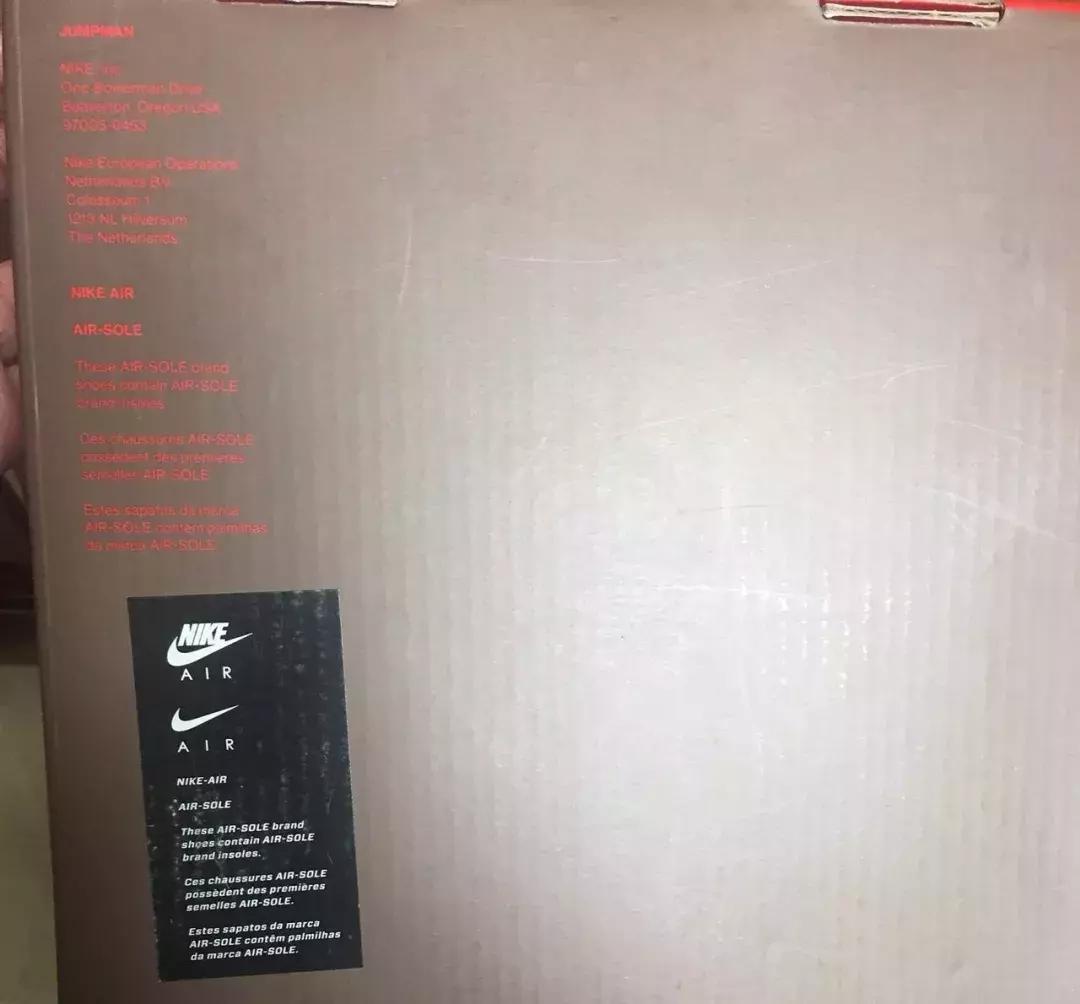 nike鞋盒有黑红色吗,nike鞋盒有洞的是什么款