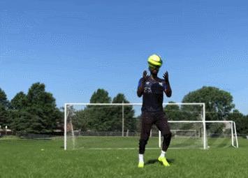 像阿扎尔一样带球,阿扎尔五个过人技巧