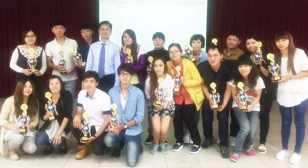 高薪聘请奶茶师,奶茶兼职招16岁以下的吗