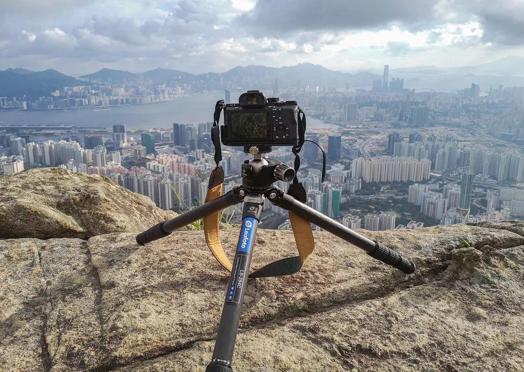 哪一款三脚架实用,如何选择合适的三脚架