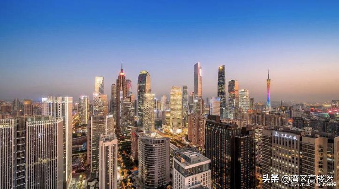 广州在建世茂汇金中心,广州国际金融城汇金中心封顶