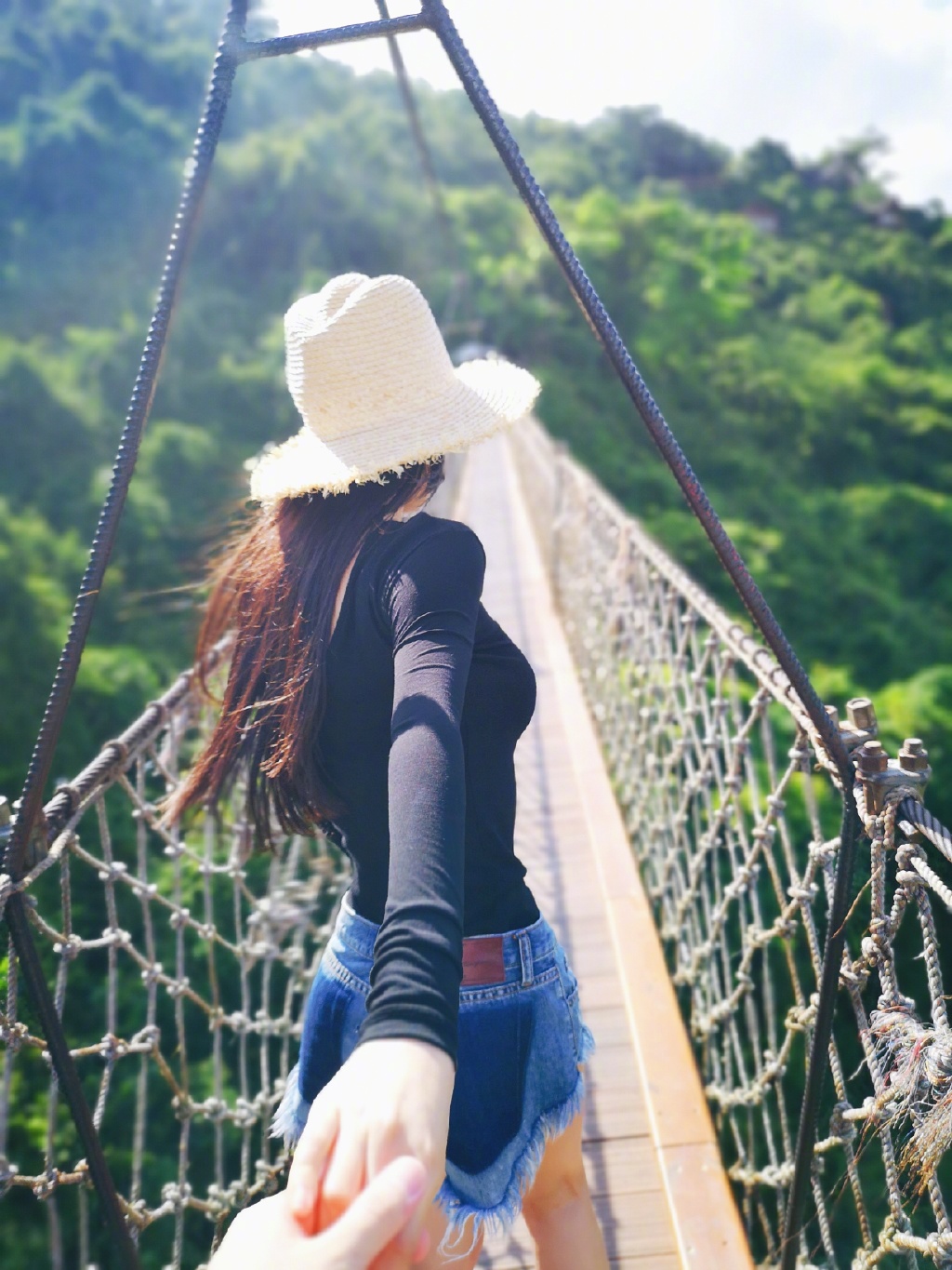 张馨予穿西装的穿搭,张馨予修身西装霸气亮相