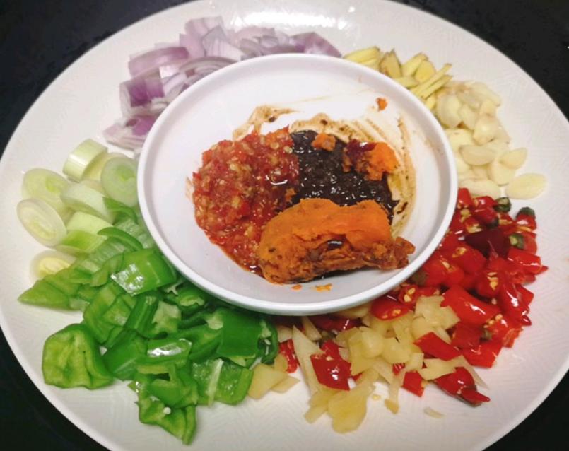 干锅兔是怎么做的,干锅兔的做法视频窍门