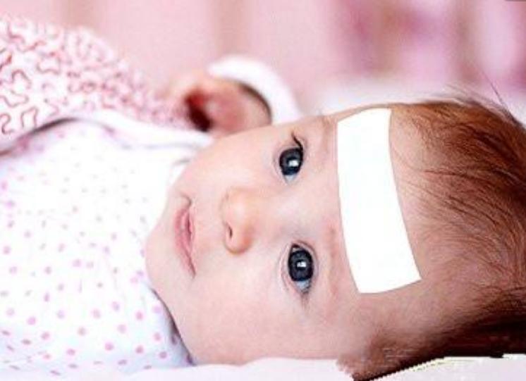 央视曝光退热贴管不管用,央视报道医用退热凝胶