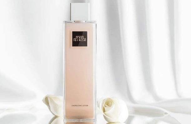 水嫩亮肤化妆水,润肤化妆水高保湿