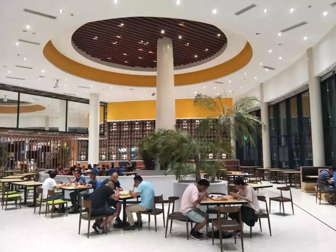 中国高速服务区，被忽略的...万亿生意