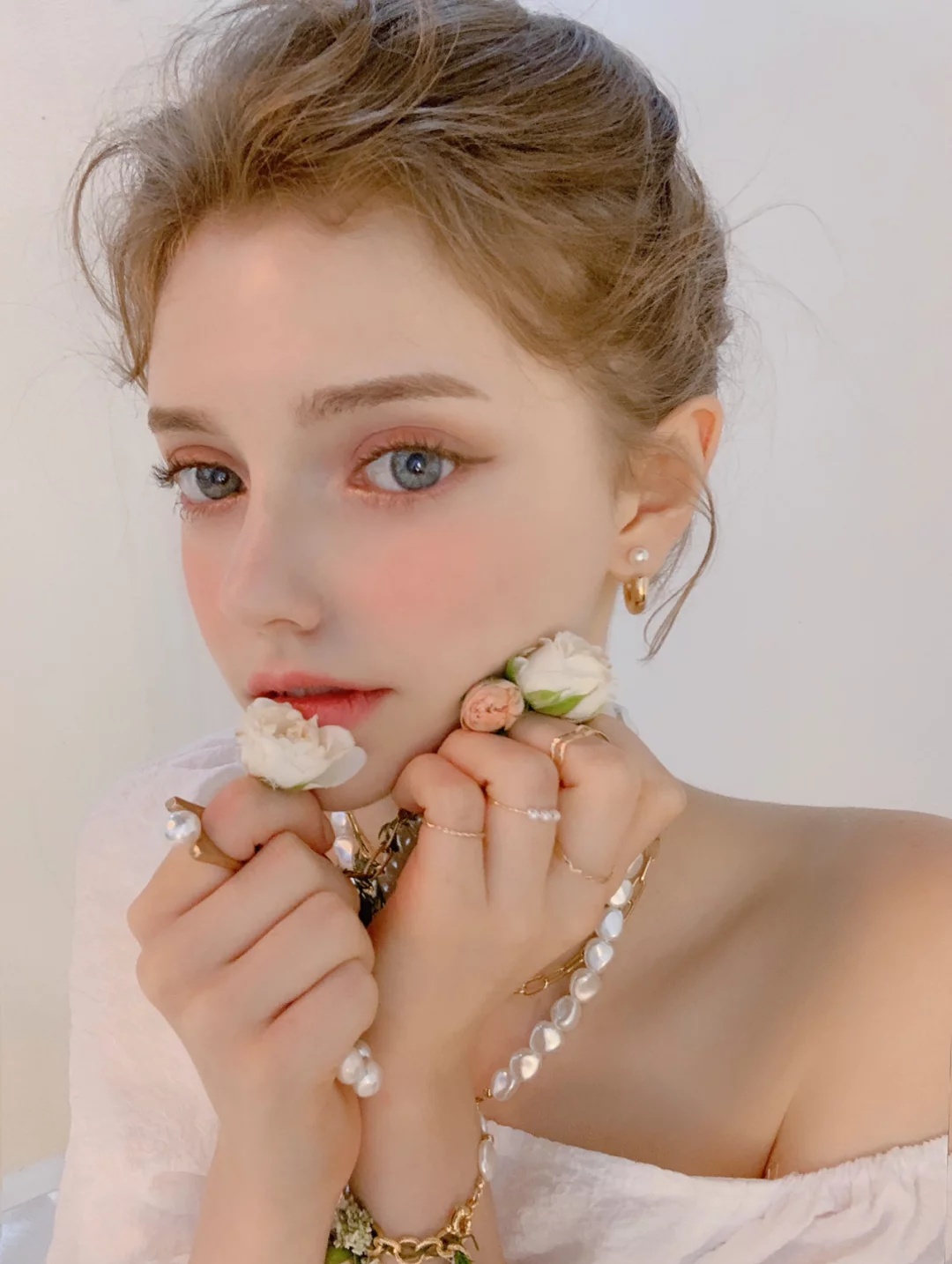 sk2小灯泡跟科颜氏哪个美白效果好,有没有sk2美白小灯泡的平价代替品