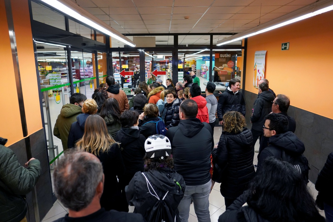 西班牙封城禁止出门吗,欧洲疫情最严重的国家西班牙