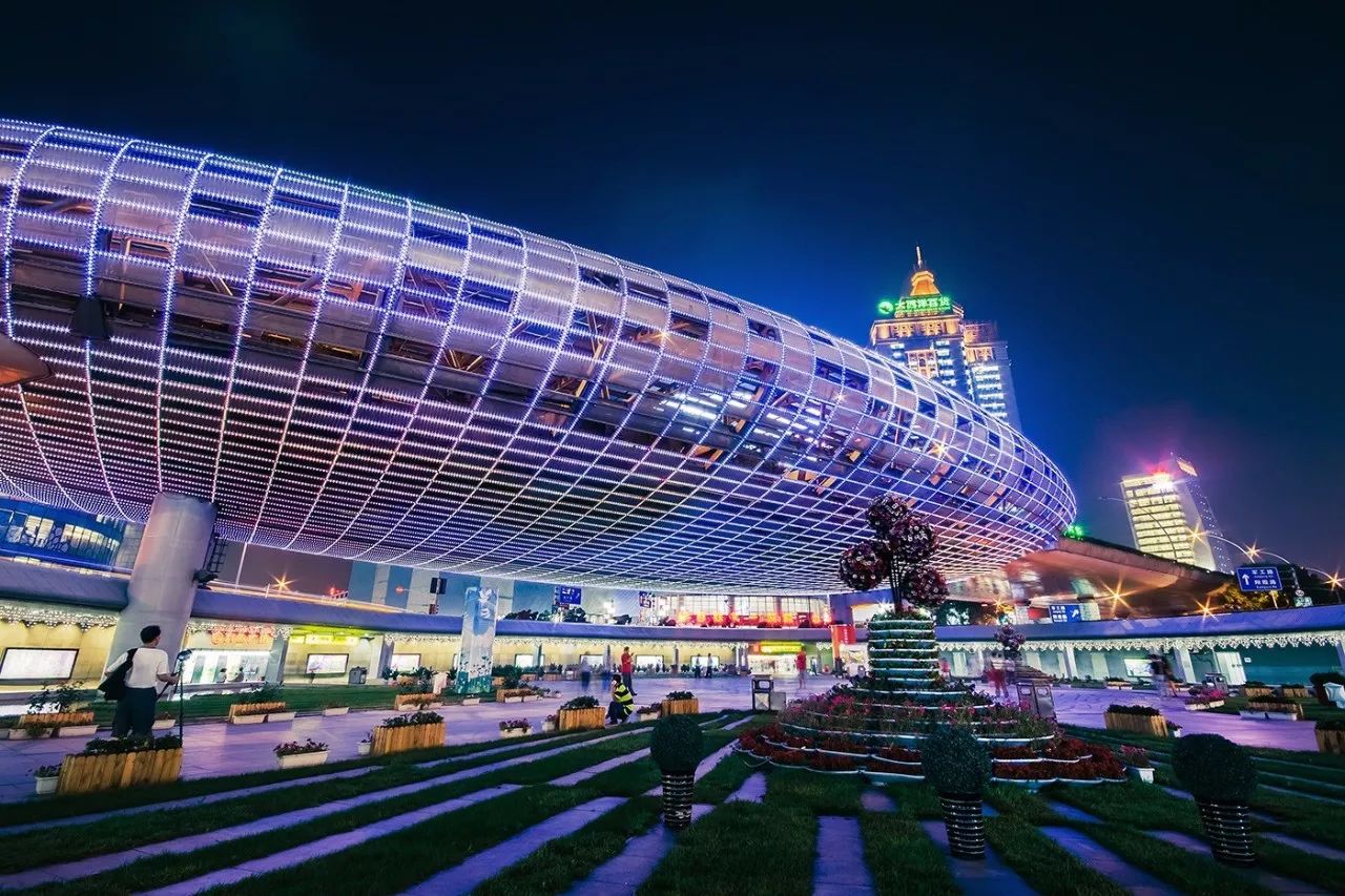 推荐上海地铁能乘到的游玩景点,上海地铁可直达的旅游景点