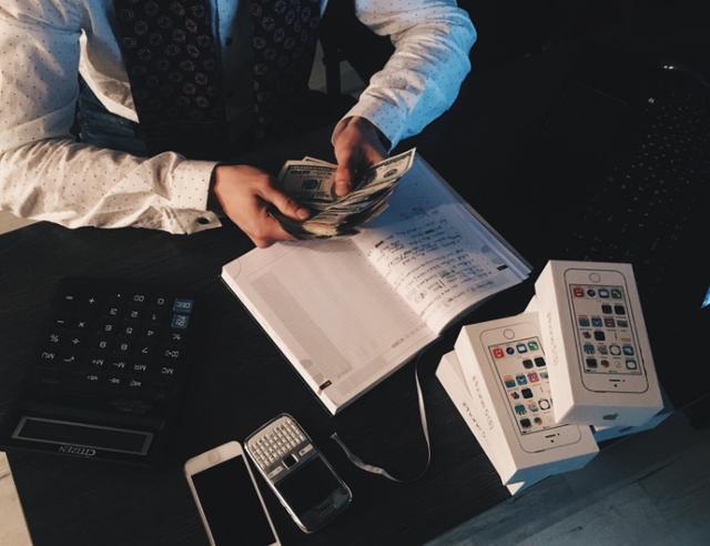 朋友借钱不要轻易借,朋友找你借钱记住四句话