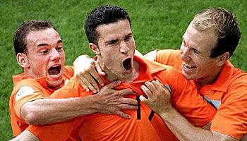 这样的荷兰队你也没见过!三棍客走了,荷兰足球真的要飞了