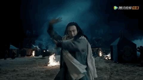 袭胸,下跪,尿裤子,新版《天龙八部》还能再恶心点吗?