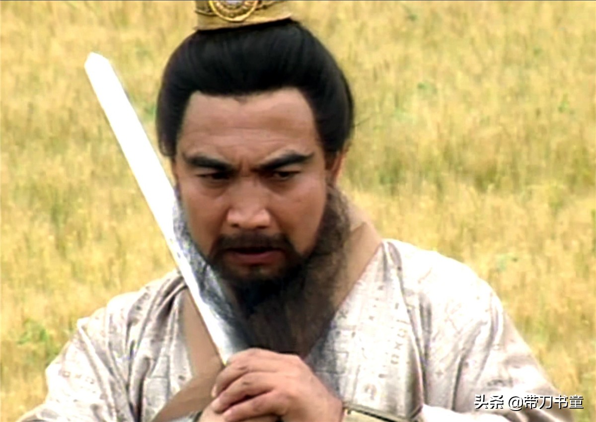 曹操评价奸雄,曹操的深邃眼神