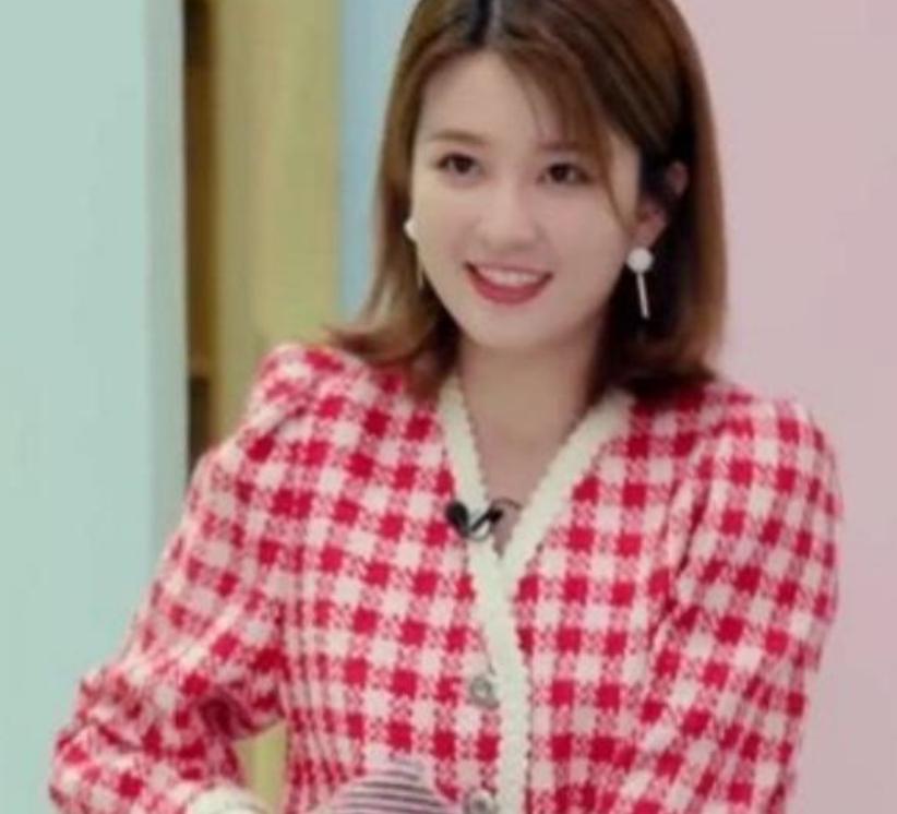 戚薇乔欣同款护肤品,乔欣戚薇睫毛增长液原视频