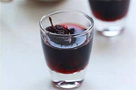 自制果酒哪种水果做的酒好喝,纯粮酒泡制各种果酒的制作方法