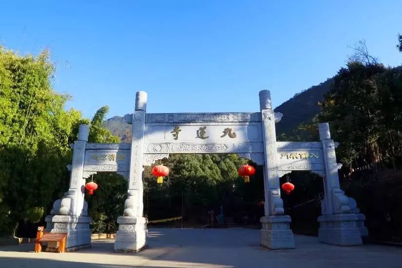 大理鸡足山奇观,从山角看大理鸡足山的传说