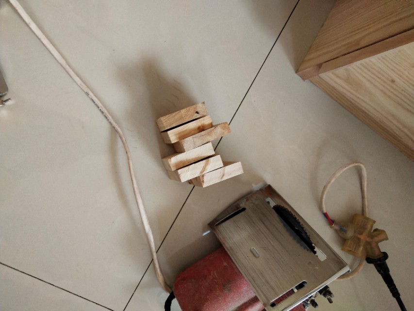 自粘底滤鱼缸过程,自粘鱼缸开缸技巧