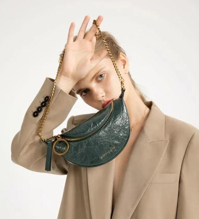 小ck和小mk哪个档次高,小ck和mk哪个好用