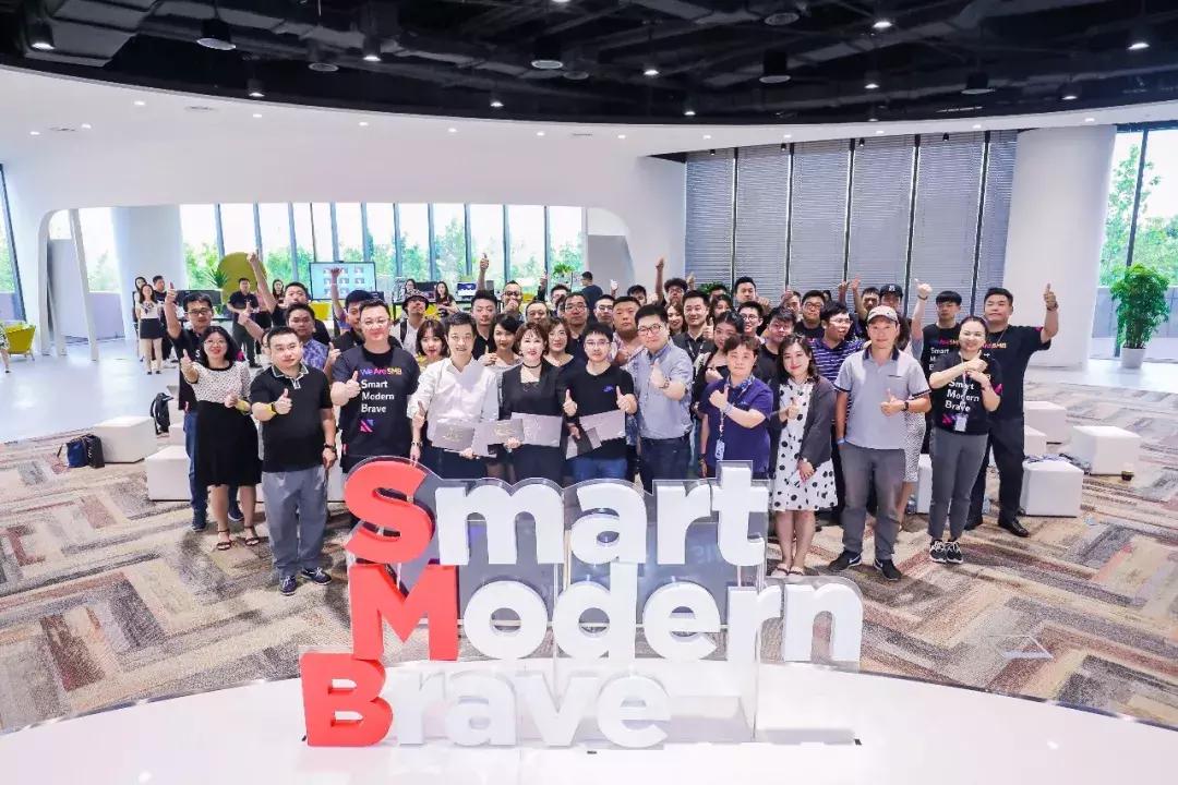 联想创业团队11人,联想产业基地招人