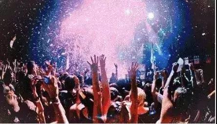 城市生活广场周年狂欢！九重豪礼邀您趣玩！