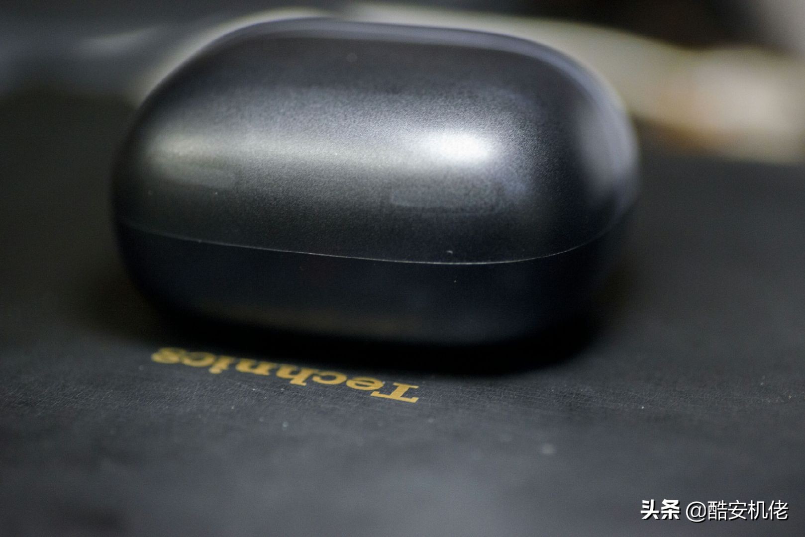 索尼降噪豆wf-1000xm4换电池,索尼wf1000xm4无线降噪耳机简评