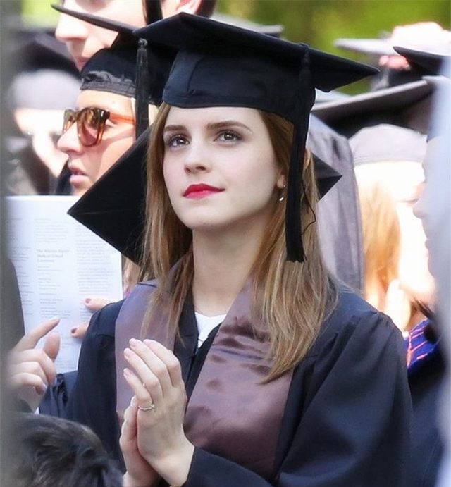 哈利波特赫敏惊艳的照片,哈利波特中的赫敏格兰杰的照片