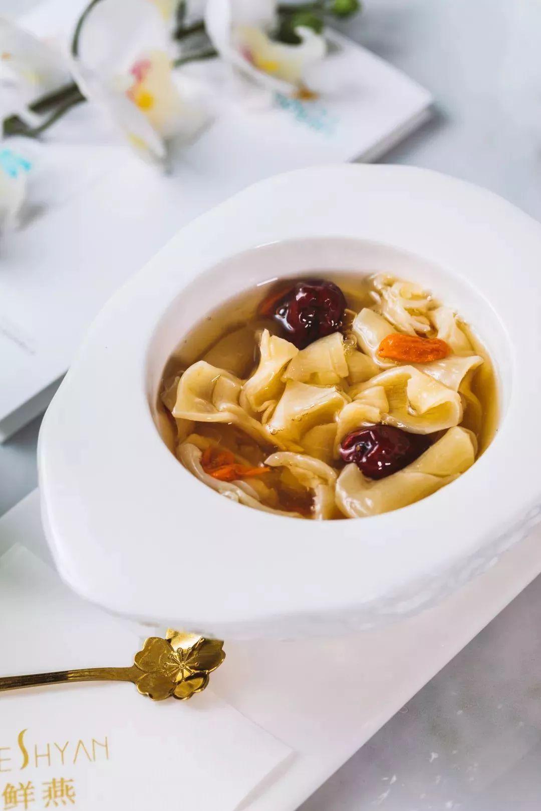 燕窝即食燕窝鲜炖燕窝,俩夫妻吃燕窝