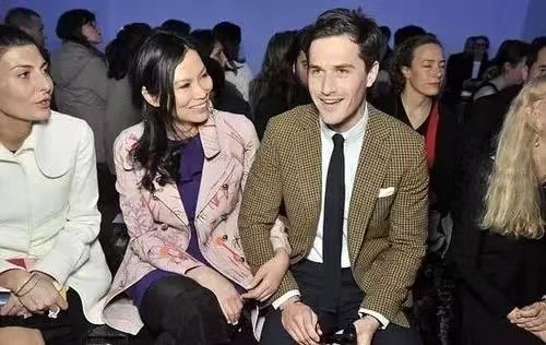 邓文迪离婚案,邓文迪当年离婚获得多少财产