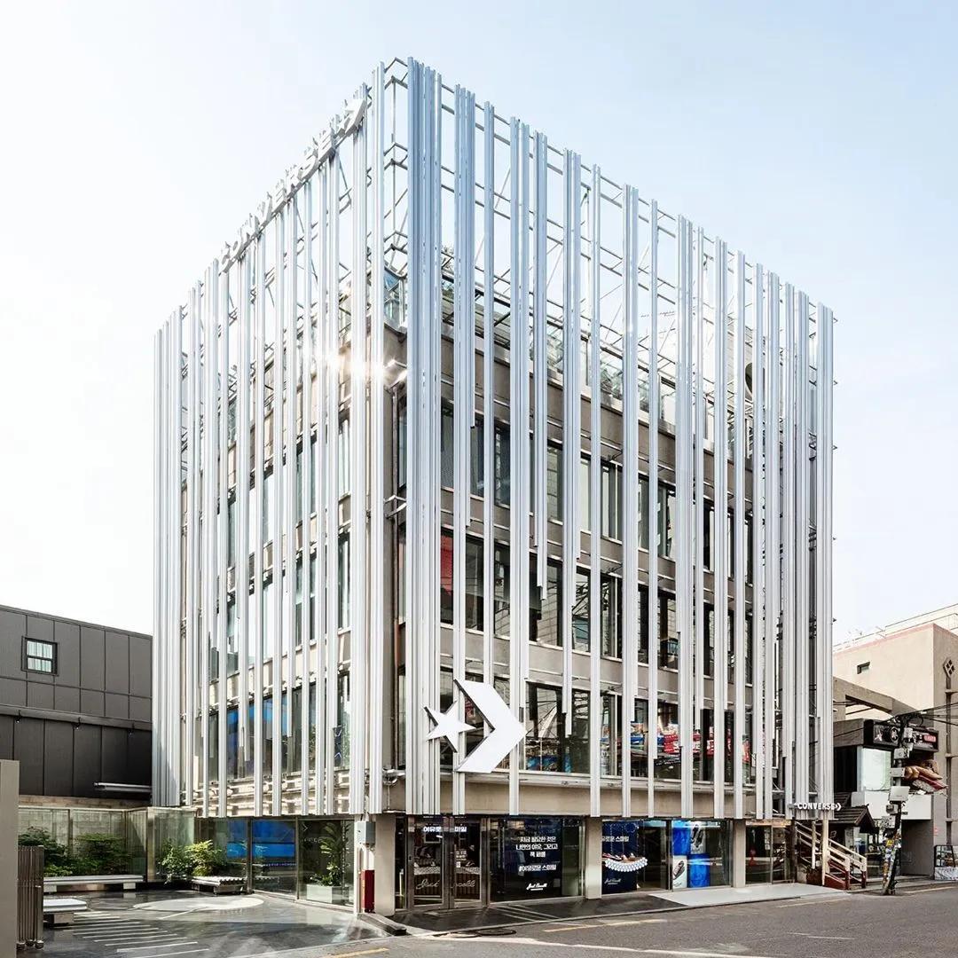 韩国帆布鞋穿搭,最近流行的帆布鞋怎么穿鞋带