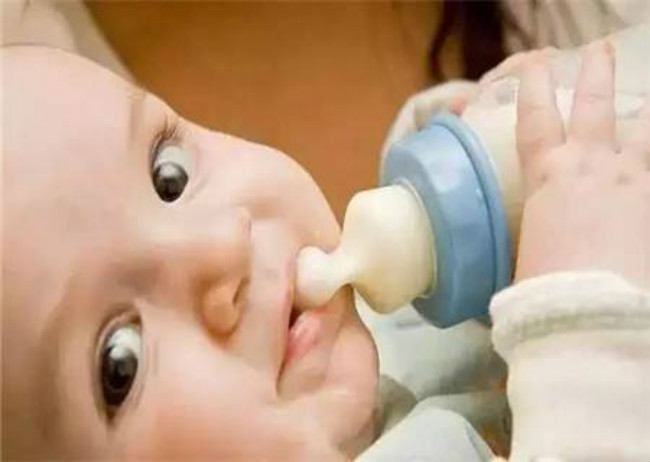 夜奶要不要弄醒,夜奶非得断吗