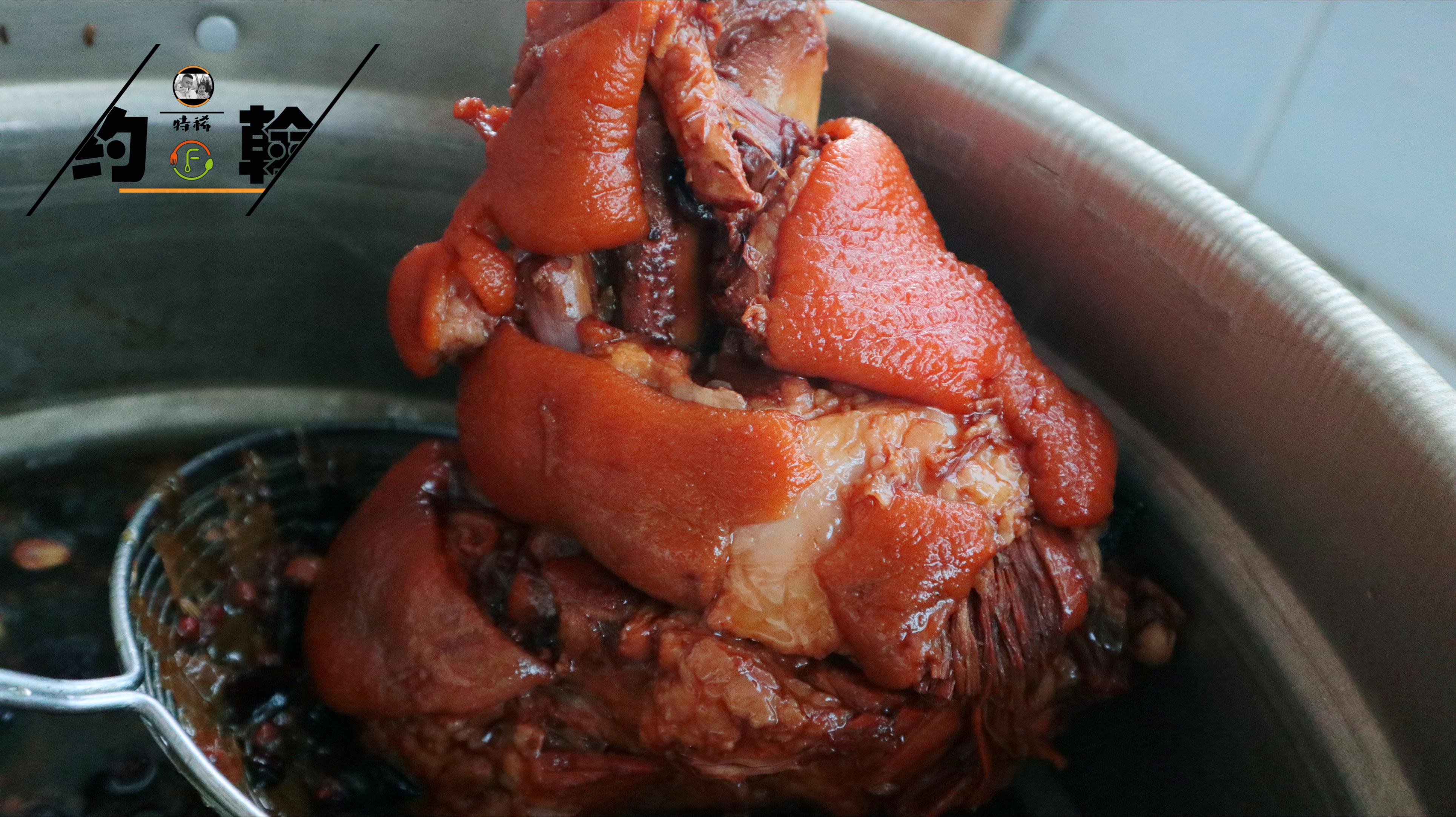 猪蹄肘子过年新做法,酱猪蹄肘子的正宗做法