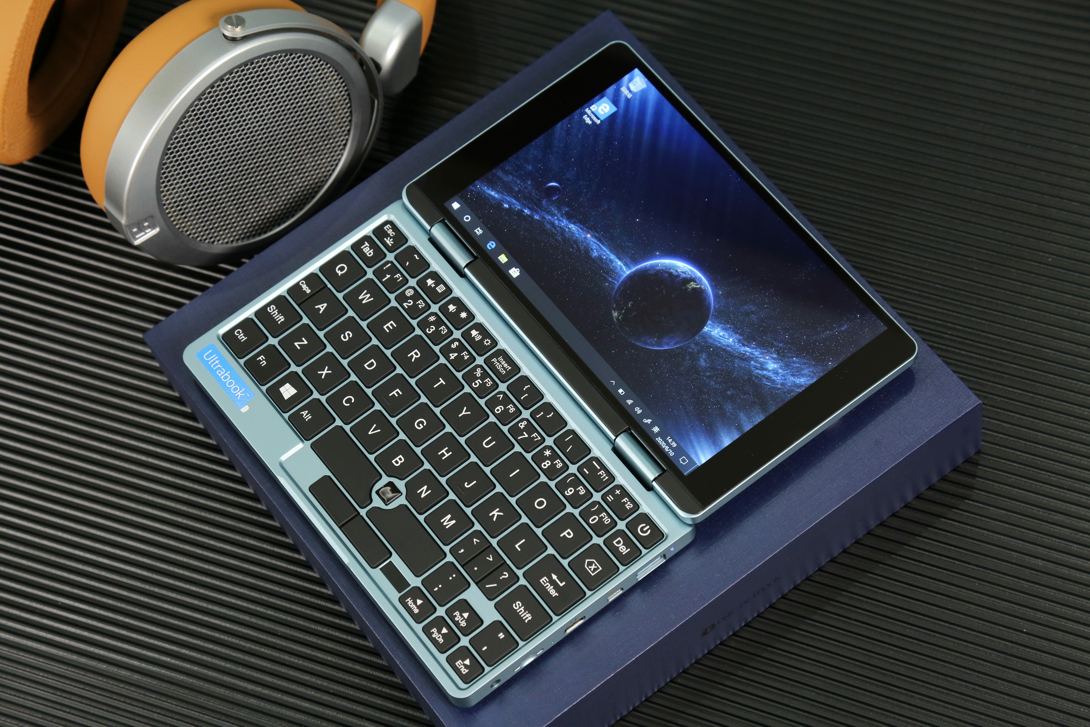 能装进口袋里的办公笔记本什么体验：壹号本ONEMIX1S+评测