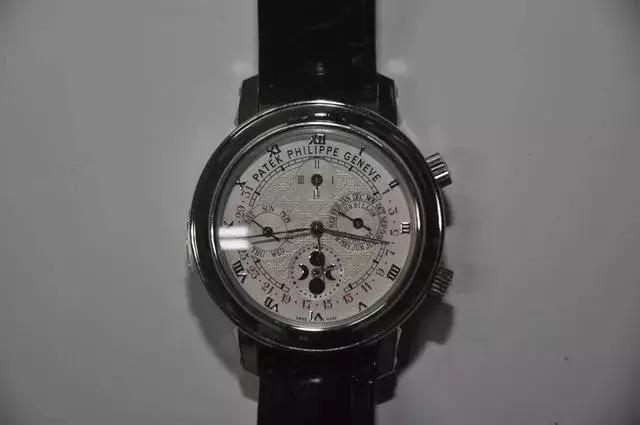 贪官一块手表,起拍价720万元!判决书披露惊人受贿情节