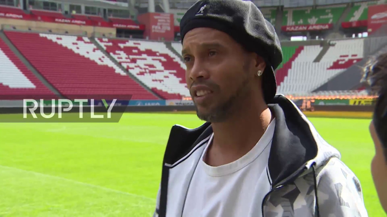 盘点足坛十个超高球商的经典瞬间,足坛最伟大的人