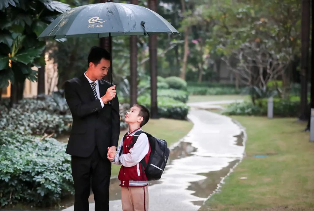 TOP13!华发物业上榜2021中国物业服务品牌力榜单