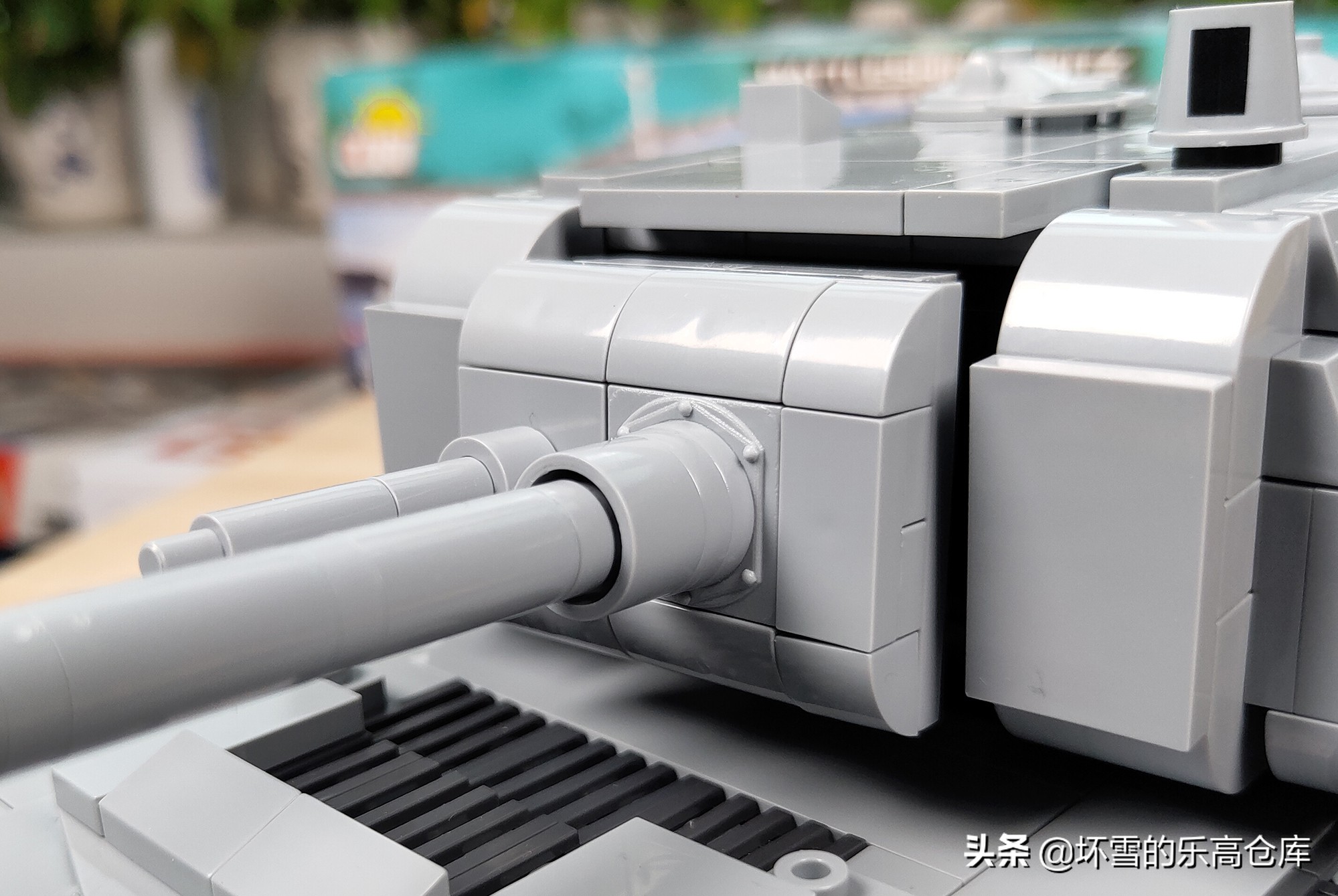 大型99a主战坦克简单乐高积木教程 (怎么用乐高积木拼中国96b主战坦克)