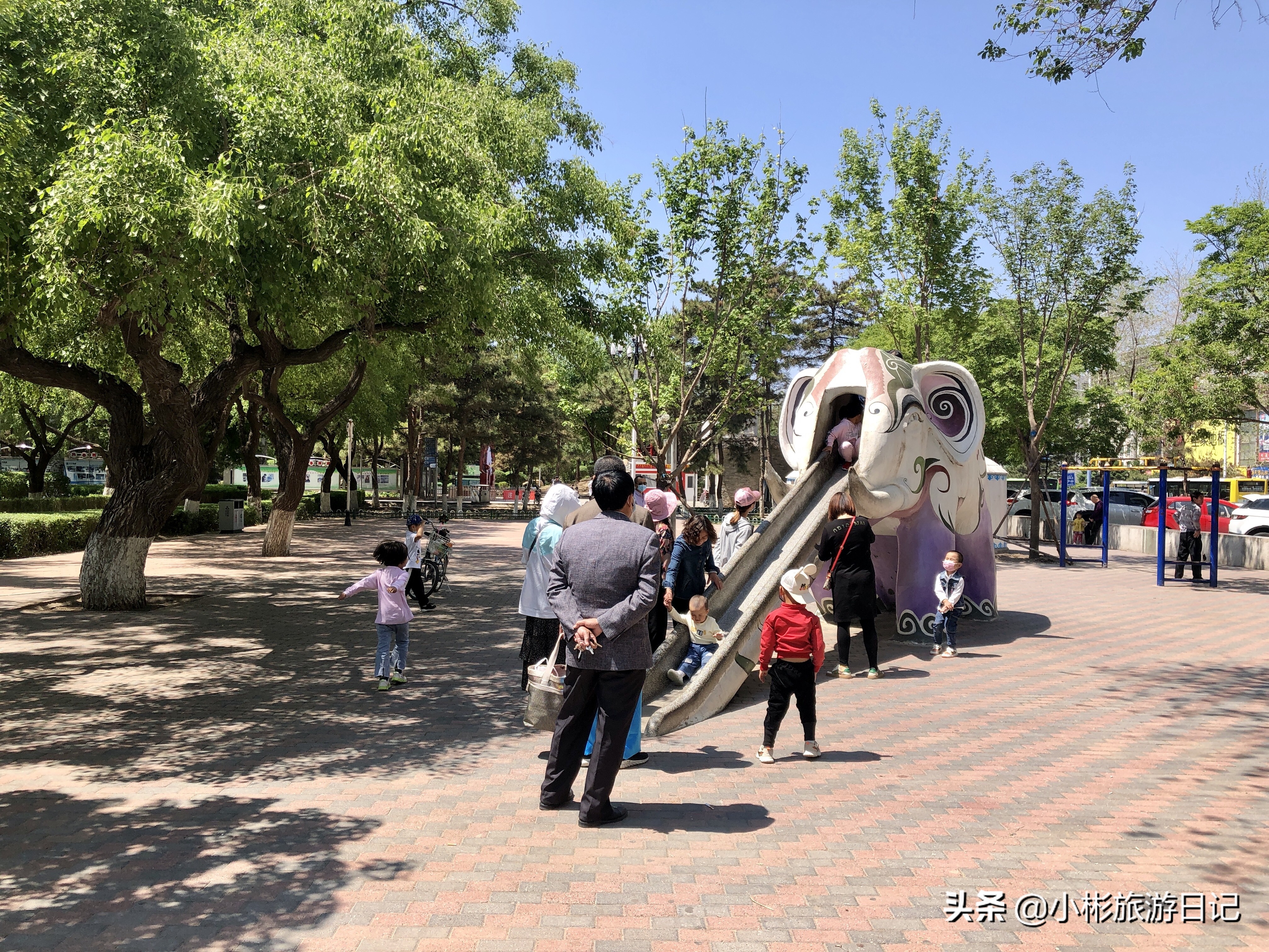 通辽休闲广场,通辽人民公园娱乐场所