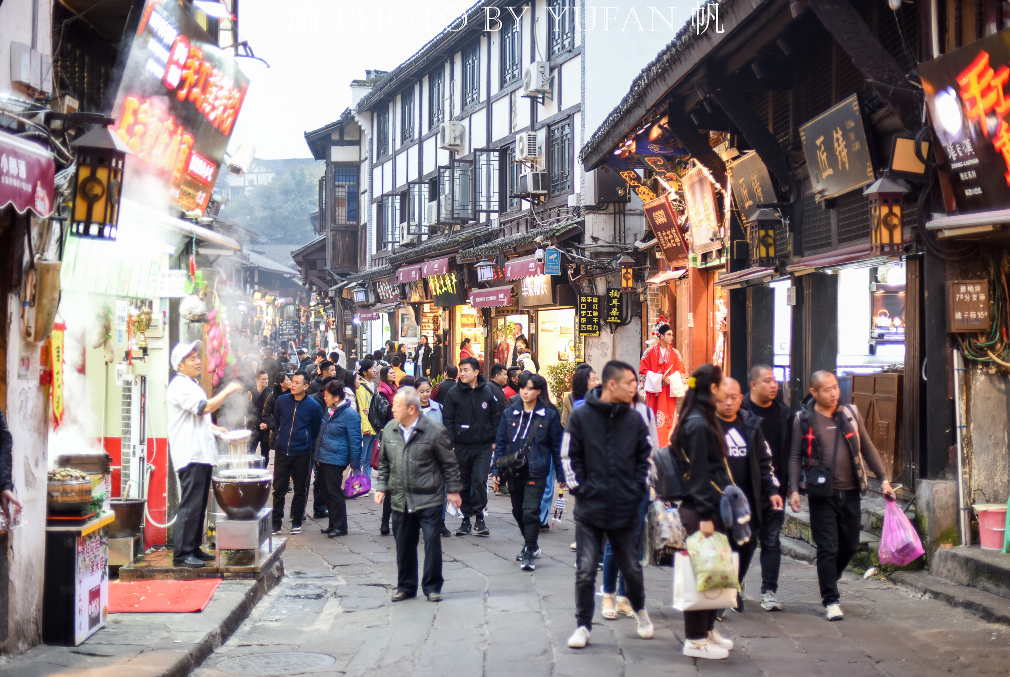 重庆3天2夜就这么玩打卡网红景点,重庆旅游必去的地方网红打卡