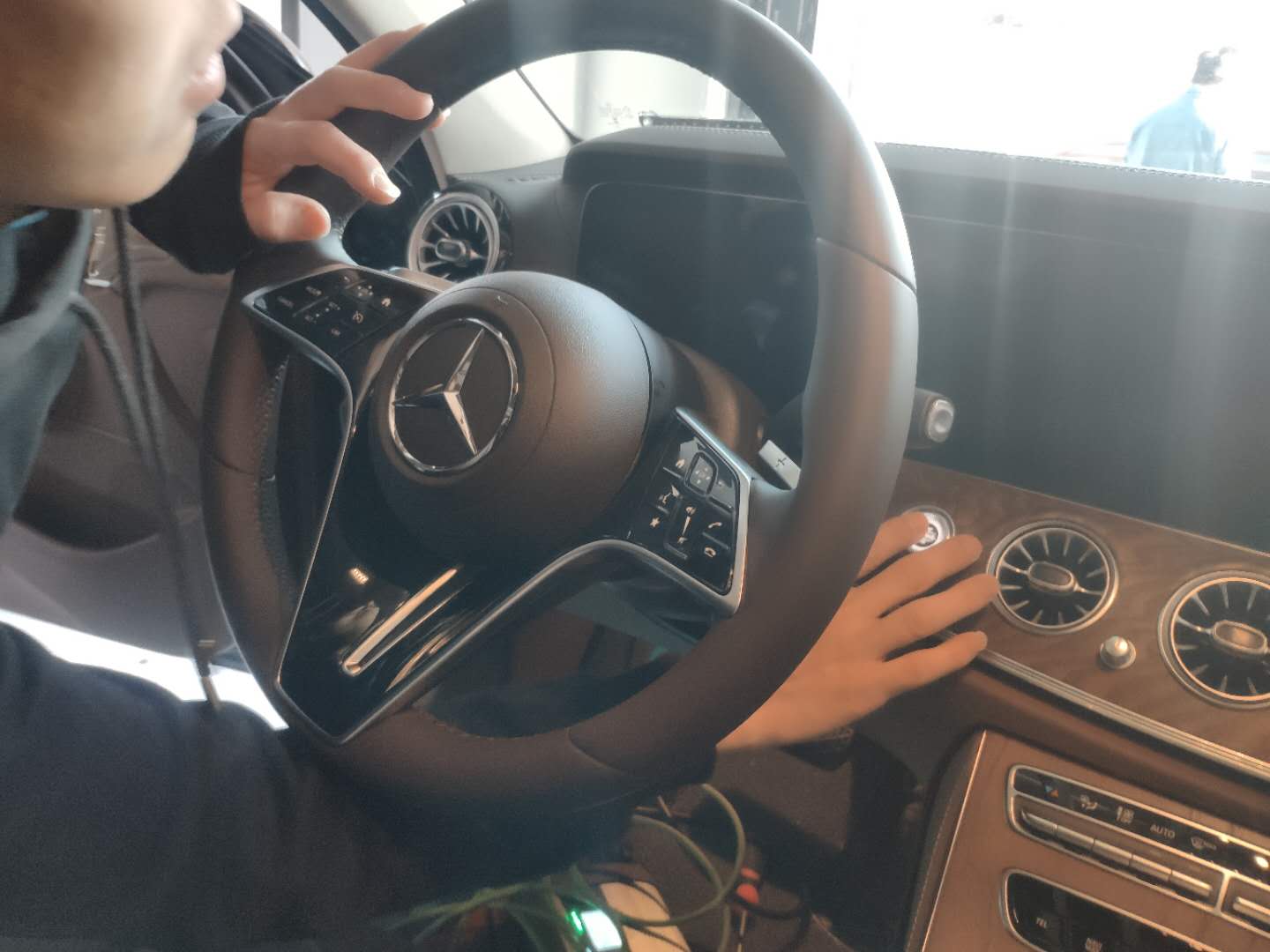 青岛奔驰e级2024,奔驰e级改装柏林之声价位