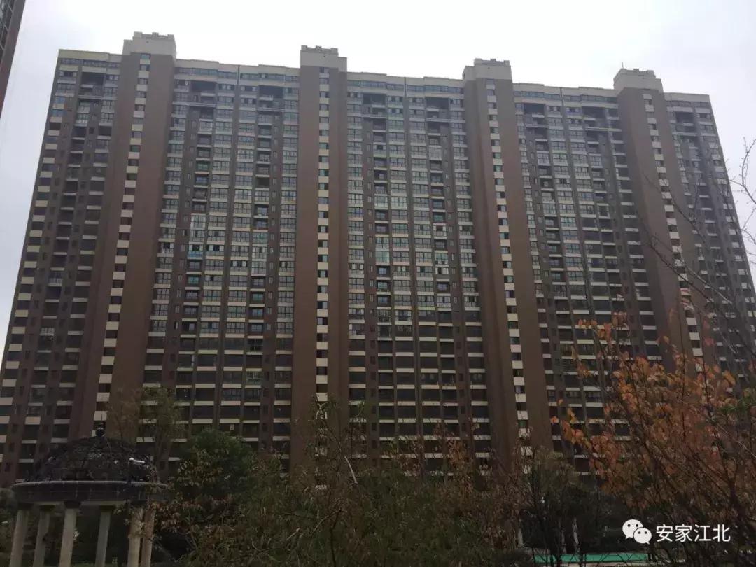 江北烂尾楼最新消息,实拍江北鬼城烂尾楼