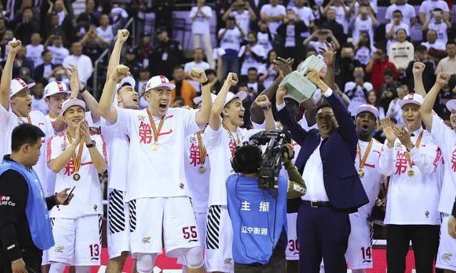 辽宁男篮冠军之路的辛酸历程,辽宁男篮手握三大优势剑指总冠军