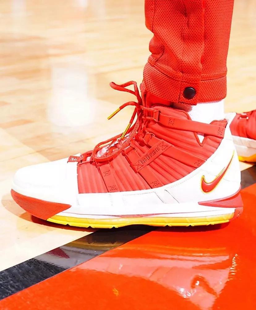 塔克谈最有意义的球鞋,pj塔克上脚最便宜的球鞋