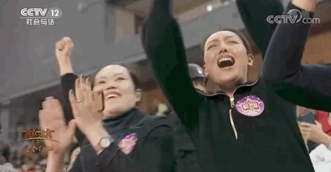 惊动央视,姚明都来致敬。他“一个人”组成篮球队后,打败了死神