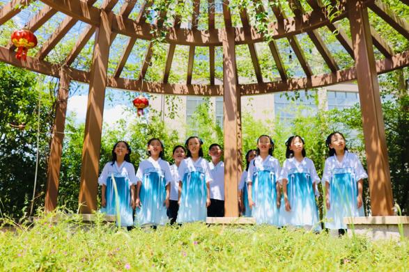 尚雅文笔相约明天——连江县文笔小学欢迎新同学