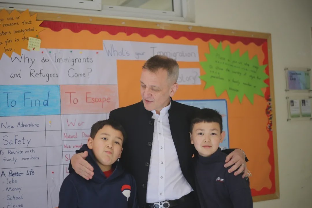 “温度”的师资，“韧度”的国际课程体系。青苗，你的不二之选